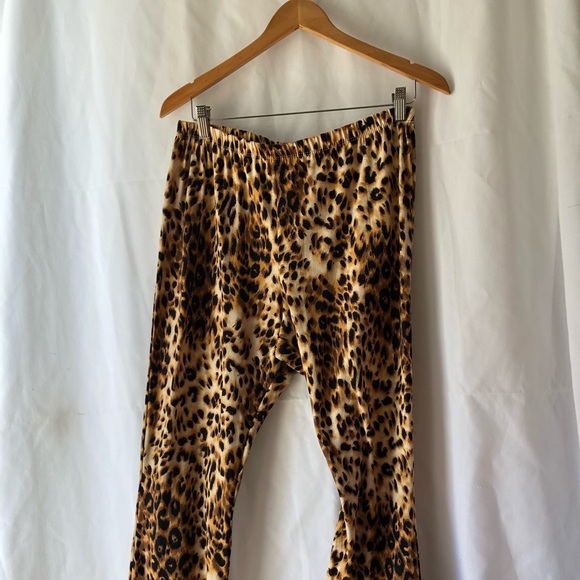 Cheetah Animal Print Bell Bottoms Stretch Plus NWT - Picture 2 of 2
